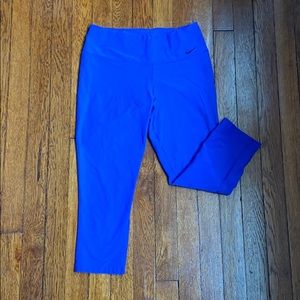 Nike Dry Fit Cropped Leggings, Size Small